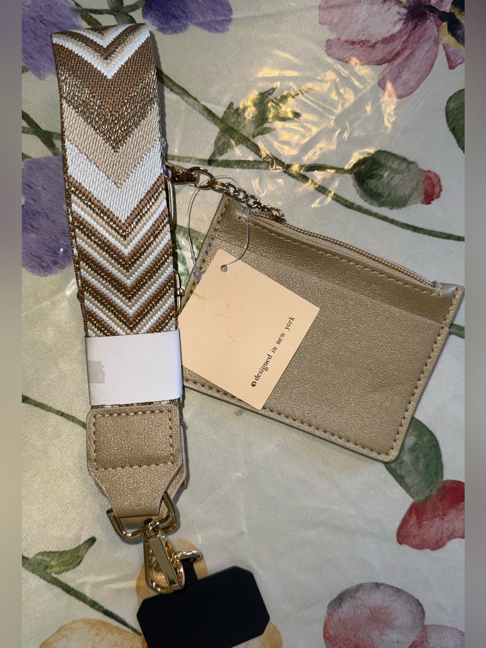L.I.B NEW YORK Metallic Cream Cardholder with Chevron Strap - Picture 3 of 3